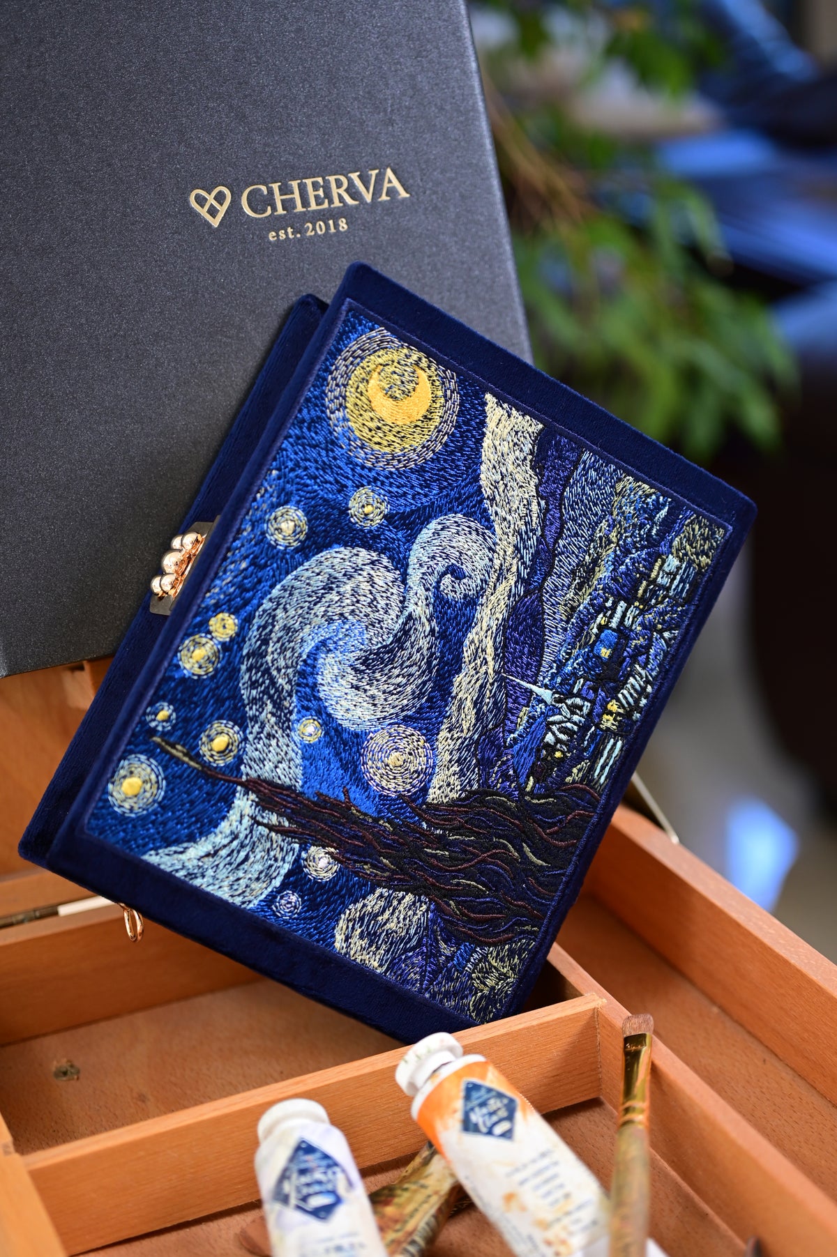 Van Gogh Clutch "Starry Night"
