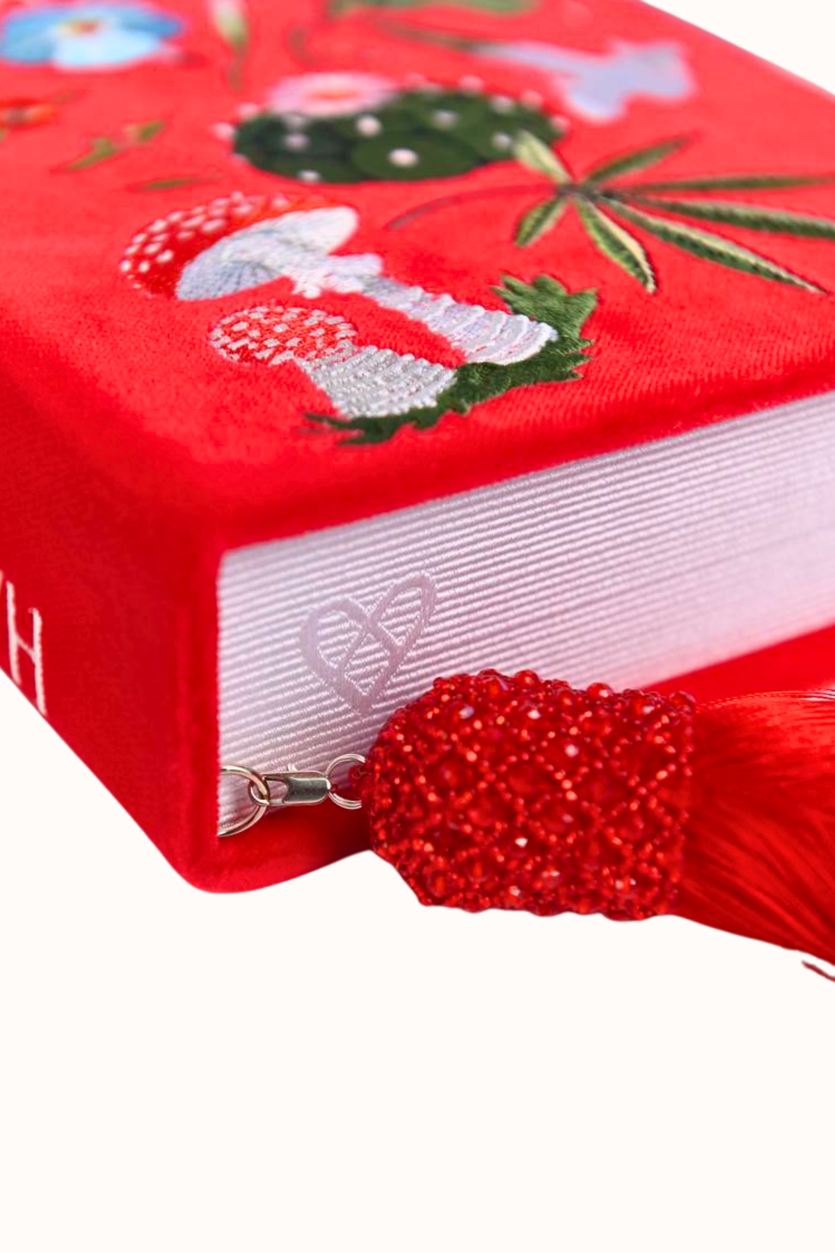 Clutch "Hallucinogenic Plants"